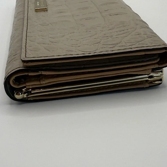 Kate Spade Croc Embossed Elegant Taupe Women's Wallet kisslock GUC - Picture 8 of 12